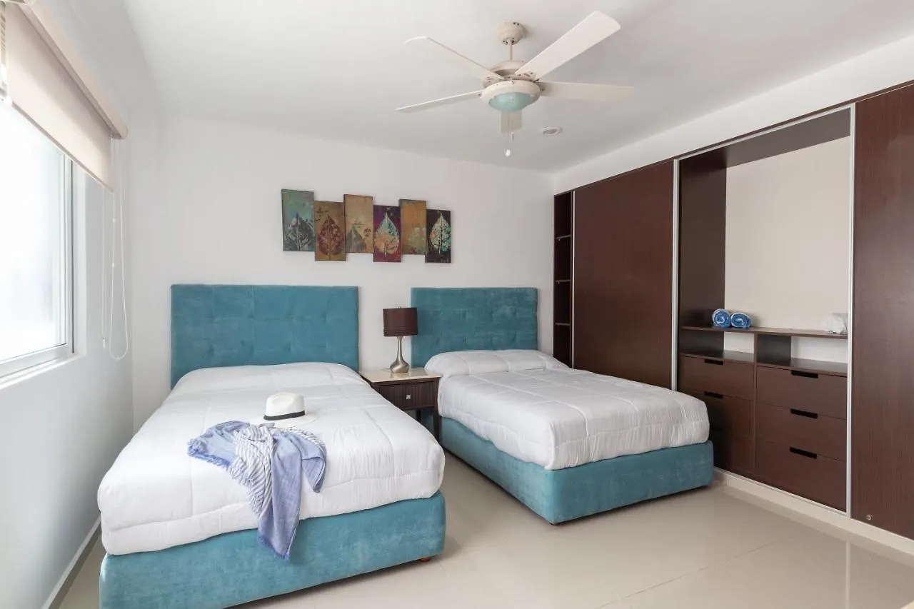 Phenomenal Combo Of 2 Separate Ph 1 In Playa Del Carmen With Private Jacuzzi, Chic Amenities, Gym And 2 Rooftops 0*,